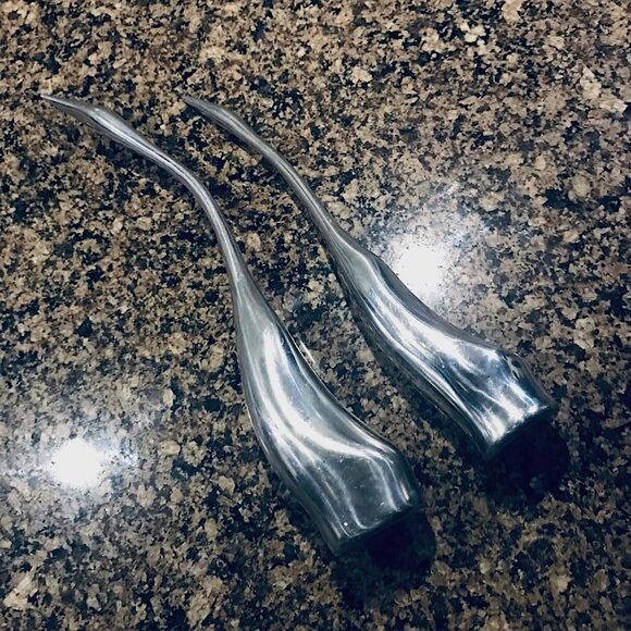 ⬇️PRICE DROP FOR CCO!⬇️ Vintage Hoselton recycled aluminum goose/crane figurines - Picture 7 of 9